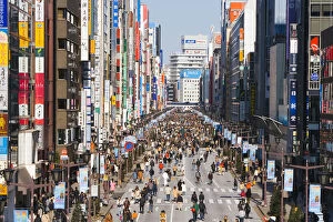 Images Dated 11th February 2007: Asia, Japan, Honshu, Tokyo, Ginza, elevated view along Chuo-dori, the most fashionable