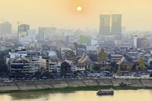 Asia, South East Asia, Cambodia, Phnom Penh and Tonle Sap (tributary of the Mekong) river