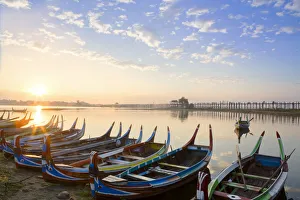 Asia, Southeast Asia, Myanmar, Mandalay, traditional fishing boats next to the U Bein