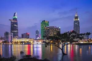 Saigon Gallery: Asia, Southeast Asia, Vietnam, Southern Vietnam, Ho Chi Minh City, the illuminated