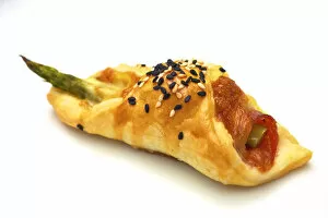 Images Dated 2nd November 2018: Asparagus and Chorizo Pastry Tapas