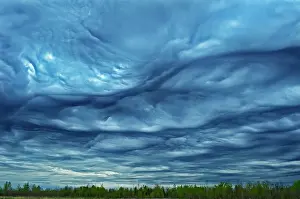 Storm Prints: Asperitas clouds (formerly known as Undulatus asperatus) over Lake Superior Sault Ste Marie