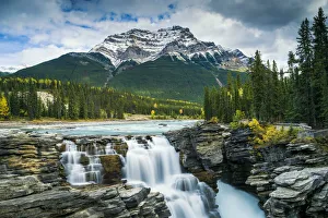 Athabasca Falls, Jasper National Park, Alberta, Canada
