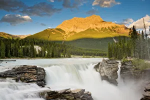 Athabasca Falls, Jasper National Park, Alberta, Canada