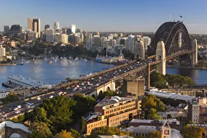 Australia, New South Wales, NSW, Sydney, Sydney Harbour Bridge, elevated view, dawn