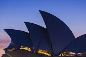 Images Dated 8th September 2014: Australia, New South Wales, NSW, Sydney, Circular Quay, Sydney Opera House, dawn