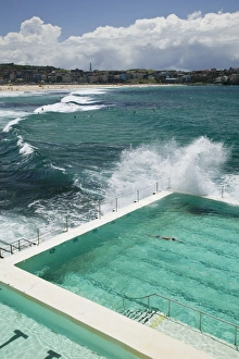 Australia, New South Wales, Sydney, Bondi Beach, Bondi Icebergs Swimming Club Pool