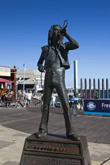 Western Australia Collection: Australia, Western Australia, Freemantle, Fishing Boat Harbour, statue of Bon Scott