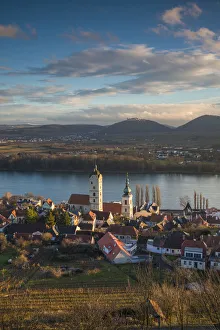 Images Dated 1st August 2017: Austria, Lower Austria, Stein an der Donau, elevated view of town and Danube River