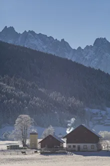 Images Dated 1st August 2017: Austria, Upper Austria, Gosau, village view, winter