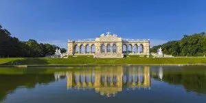Images Dated 14th June 2017: Austria, Vienna, The Gloriette in the gardens of Schonbrunn Palace - a former imperial