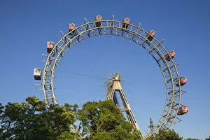 Austria, Vienna, Leopoldstadt, Prater, The Wurstelprater amusement park, Riesenrad