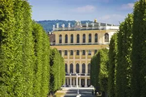 Images Dated 14th June 2017: Austria, Vienna, Schonbrunn Palace - a former imperial summer residence