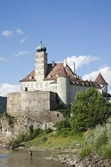 Images Dated 23rd August 2011: Austria, Wachau, Schonbuhel Castle and The Danube River