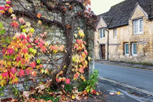Images Dated 9th May 2023: Autumn in Castle Combe, often named as 'the prettiest village in England', Wiltshire, Cotswolds