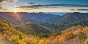 Images Dated 29th November 2016: Autumn Sunset, Blue Ridge Mountains, Shenandoah National Park, Virginia, USA