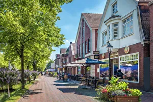 Emsland Prints: Avenue on the main canal in the old town of Papenburg, Emsland, Lower Saxony, Germany