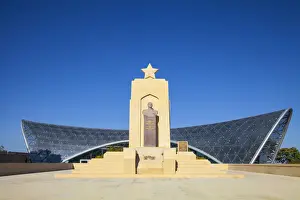 Azerbaijan, Baku, Sahidlar Xiyabani - Martyrs Lane, Entrance to Funicular Railway