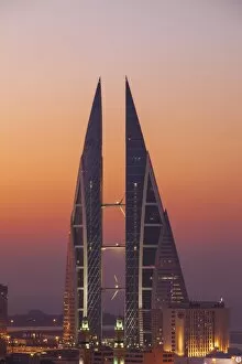 Images Dated 6th December 2014: Bahrain, Manama, View of Bahrain World Trade Center