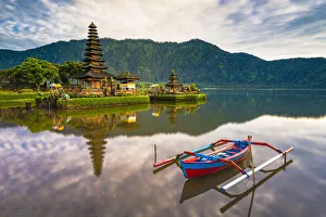 Bali, Indonesia, South East Asia. The Pura Ulun Danu Bratan water temple and a traditional