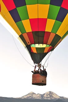 Images Dated 8th May 2012: Balloons over Bend, Central Oregon, USA