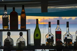 Bar at the Anantara Dhigu resort, South Male Atoll, Maldives