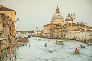 Images Dated 19th September 2019: Basilica di Santa Maria della Salute, Grand Canal, Venice, Veneto, Italy