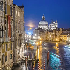 Images Dated 19th September 2019: Basilica di Santa Maria della Salute, Grand Canal, Venice, Veneto, Italy