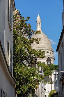 Images Dated 20th June 2023: The Basilica of Sacre Coeur de Montmartre, Montmartre, Paris, France