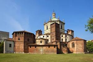 Basilica San Lorenzo, Milan, Lombardy, Italy