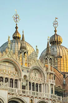 Images Dated 8th February 2023: Basilica San Marco, Piazza San Marco (St. Mark's Square), Venice, Veneto, Italy