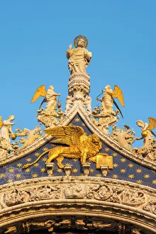 Images Dated 8th February 2023: Basilica San Marco, Piazza San Marco (St. Mark's Square), Venice, Veneto, Italy