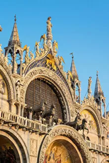 Images Dated 8th February 2023: Basilica San Marco, Piazza San Marco (St. Mark's Square), Venice, Veneto, Italy