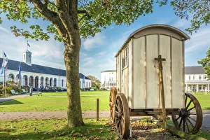 Summery Prints: Bathing carts and view to the Conversationshaus in Norderney