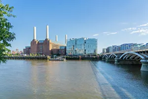 Landmarks Prints: Battersea Power Station and the River Thames, Battersea, London, England, UK