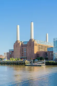 Landmarks Prints: Battersea Power Station and the River Thames, Battersea, London, England, UK