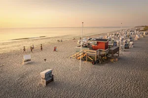 Beach chairs on the west beach of Kampen in the evening light, Sylt, Schleswig-Holstein