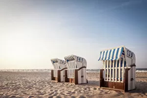 Images Dated 2nd November 2022: Beach chairs in winter in Kuehlungsborn, Mecklenburg-West Pomerania, Baltic Sea, North Germany