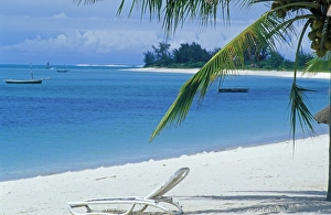 Coast Line Gallery: Beach front, Benguerra lodge