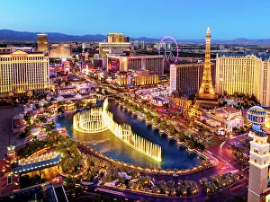 Entertainment Prints: Bellagio Fountain, Hotel Paris Vegas Strip, Las Vegas, Nevada, Clark County USA
