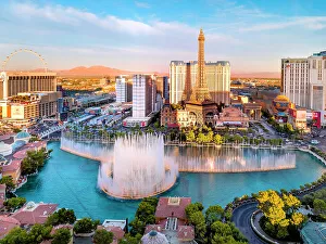 Entertainment Prints: Bellagio Fountain, Paris Hotel Vegas Strip, Las Vegas, Nevada, Clark County USA
