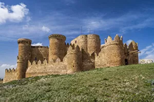 Images Dated 23rd June 2022: Belmonte Castle, Belmonte, Castilla-La Mancha, Spain