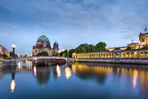Images Dated 29th April 2016: Berlin Dom and Spree River, Berlin, Germany