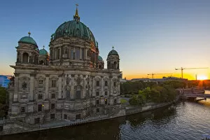 Images Dated 18th June 2014: Berliner Dom (Cathedral) & Spree River, Mitte, Berlin, Germany