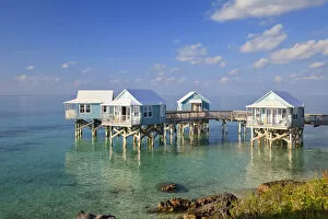Images Dated 23rd October 2009: Bermuda, Sandys Parish, Beach bungalows