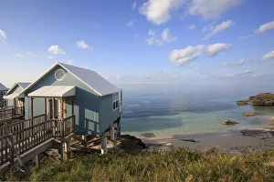 Images Dated 16th April 2019: Bermuda, Sandys Parish, Beach bungalows
