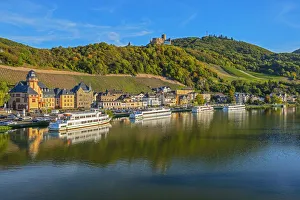 Bernkastle-Kues with Landshut castle, Mosel valley, Rhineland-Palatinate, Germany