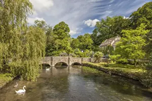 Cotswolds Prints: Bibury Bridge, Cotswolds, Gloucestershire, England