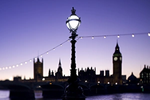 Images Dated 10th December 2008: Big Ben, Houses of Parliament