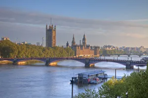 Big Ben, Houses of Parliament and River Thames, London, England